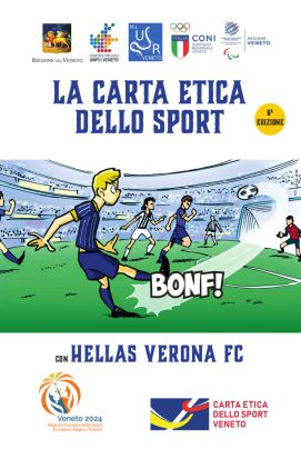 copertina con calciatore in divisa blu che calcia un pallone