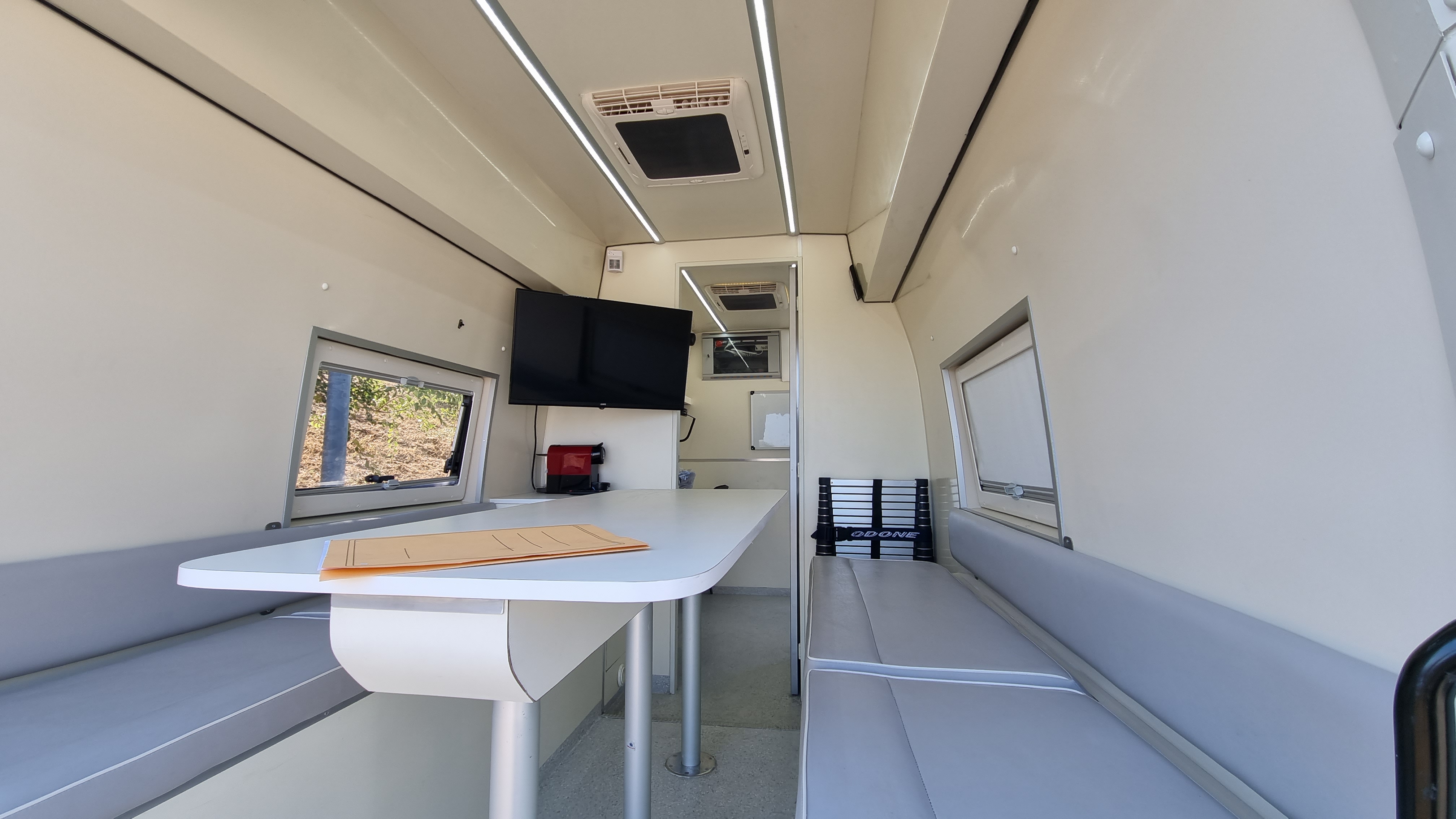 Ufficio mobile panoramica interna